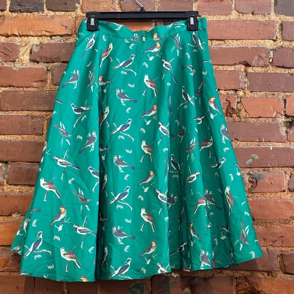 ModCloth A-Line Emerald Green Bird Novelty Print Skirt Size Medium - Picture 3 of 4